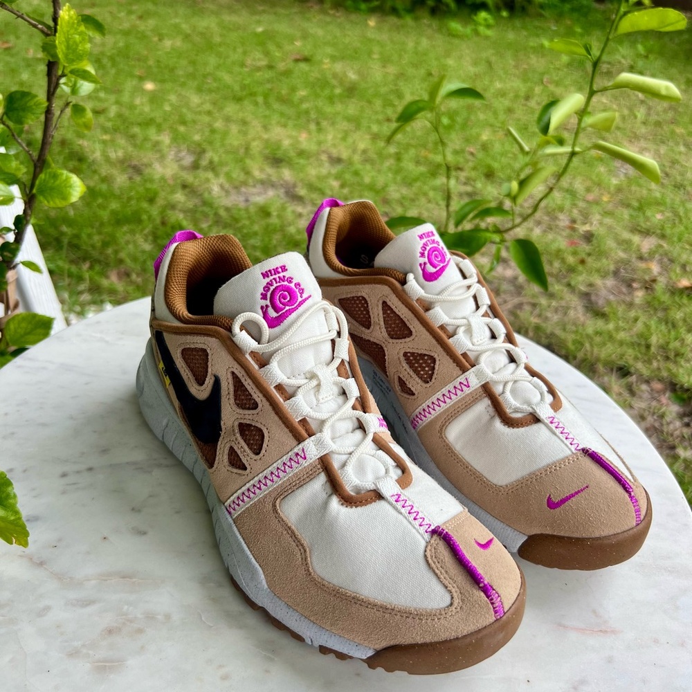 💜Nike💜Wonder Day  💜 Great used condition 💜size 42 cm -